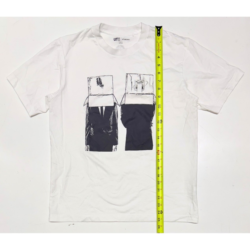 Uniqlo UT Archive Metal Gear Solid Peace Walker Graphic T-Shirt White Mens Small